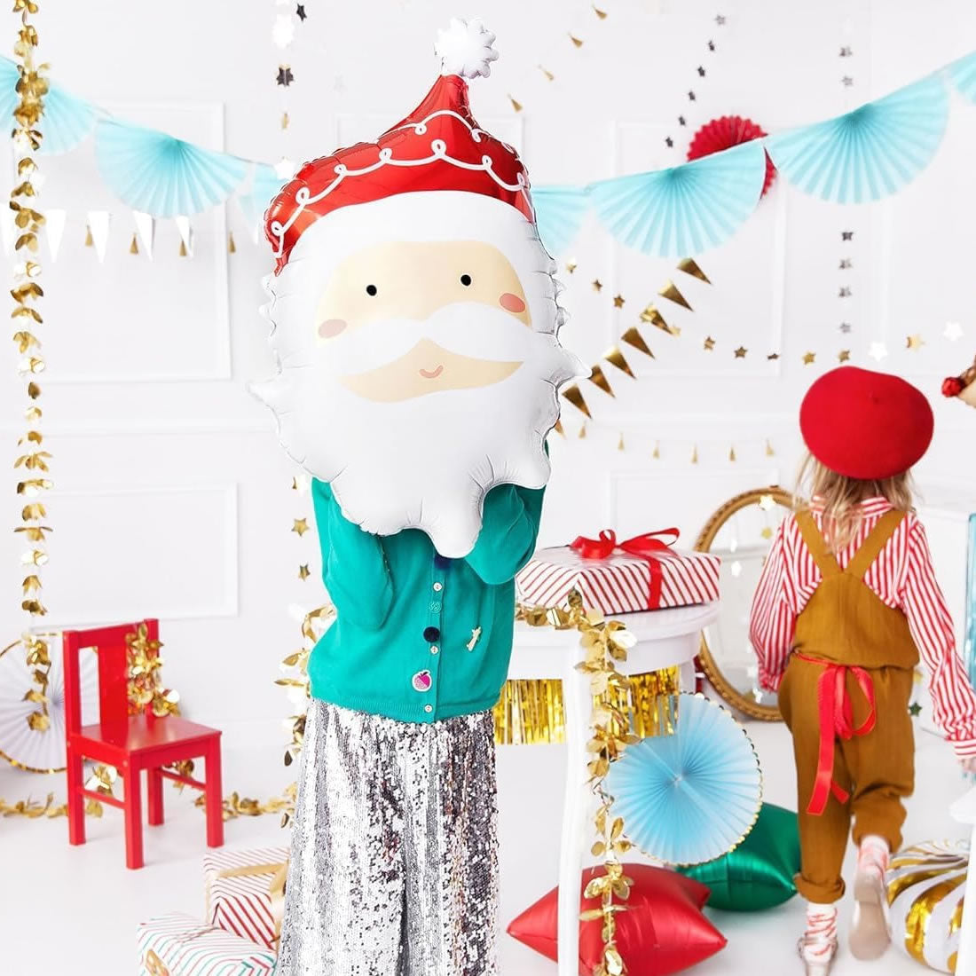 Santa Head Foil Balloon