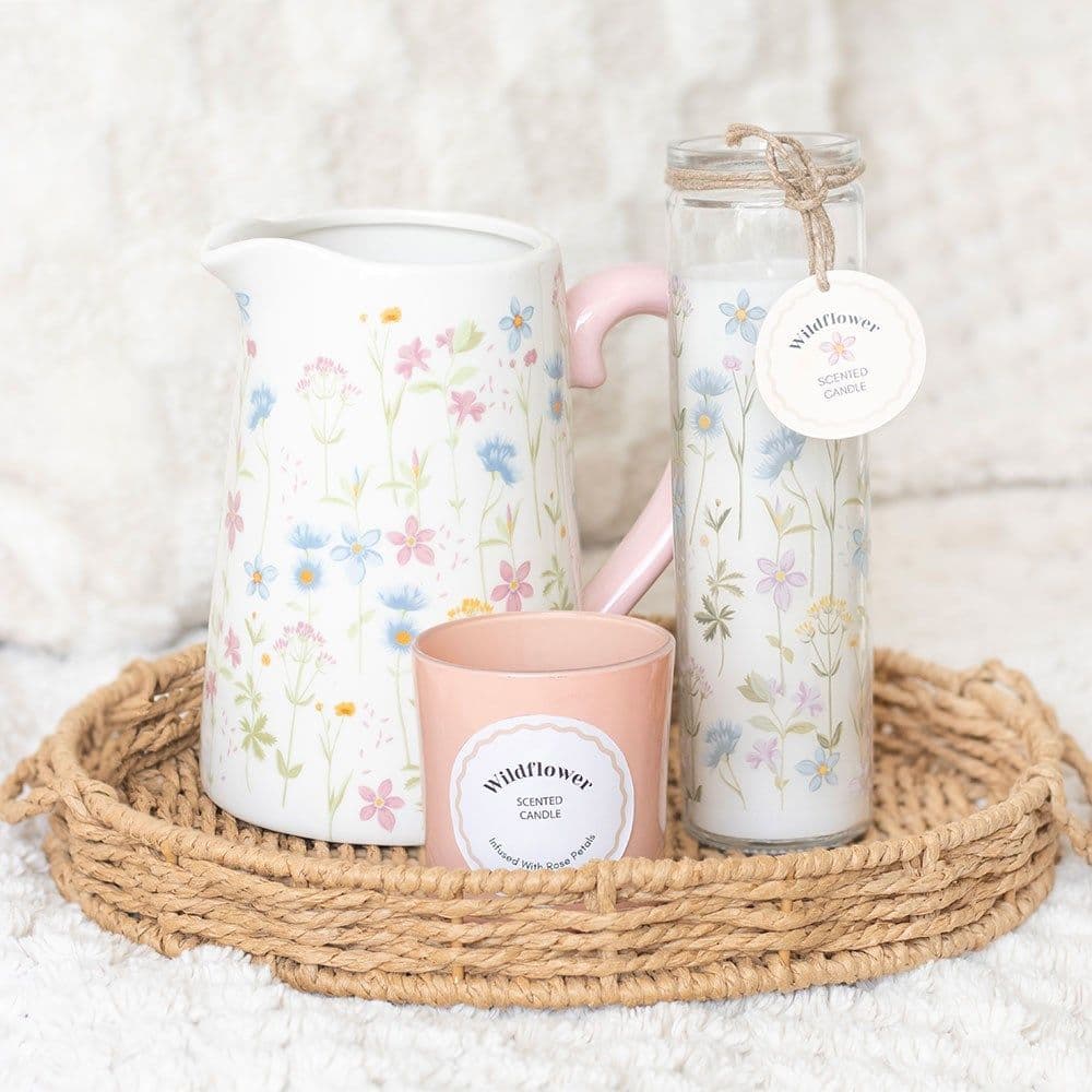 Wildflower Scented Candle with Rose Petals