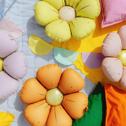 Pastel Daisy Balloons, Set of 4