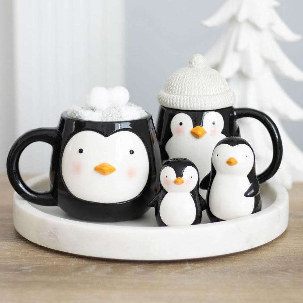 Penguin Shaped Mug with Bobble Hat Lid